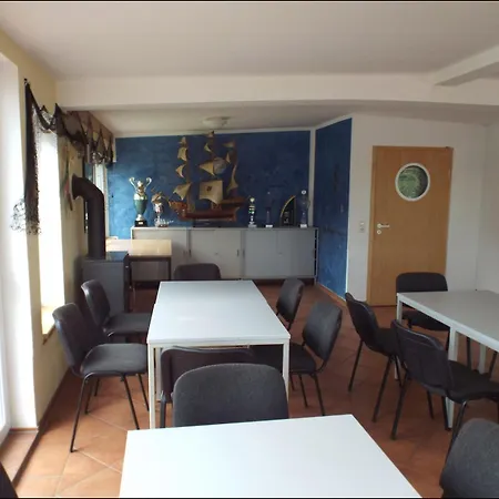 Veranstaltungsraum Des Schweriner Marineclub Smc Homestay
